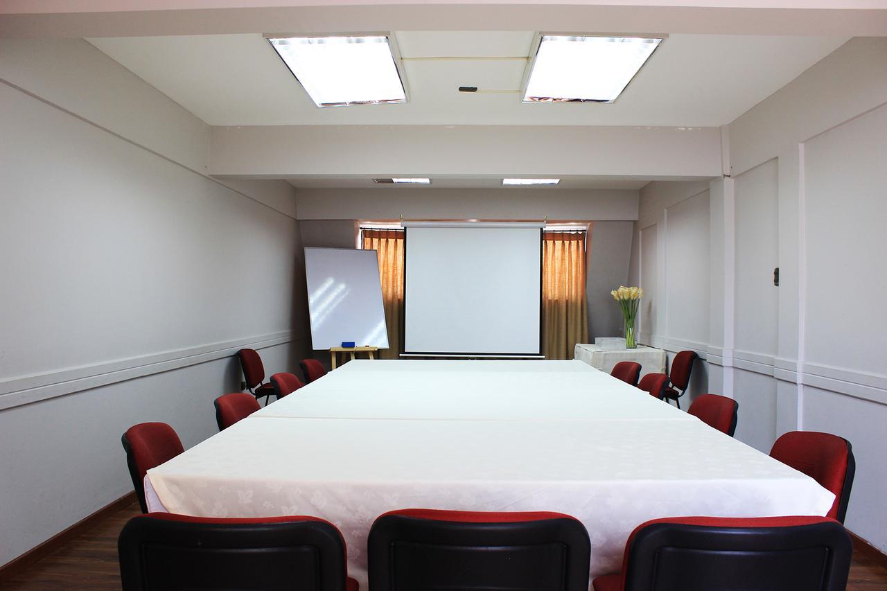 Hotel Las Terrazas Business Chillán Екстериор снимка